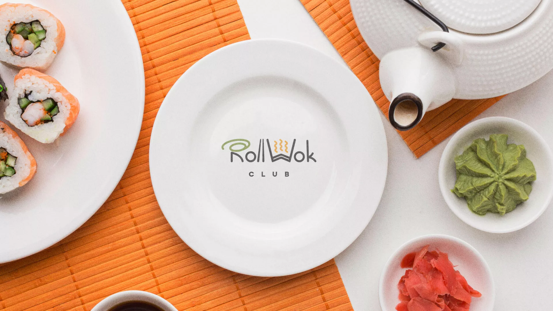 Разработка логотипа и фирменного стиля суши-бара «Roll Wok Club» в Воскресенске